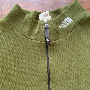 The North Face fight series quarter zip